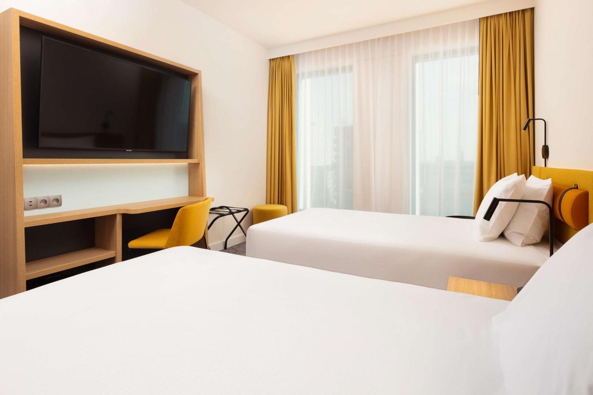Hampton By Hilton Lodz City Center Екстер'єр фото